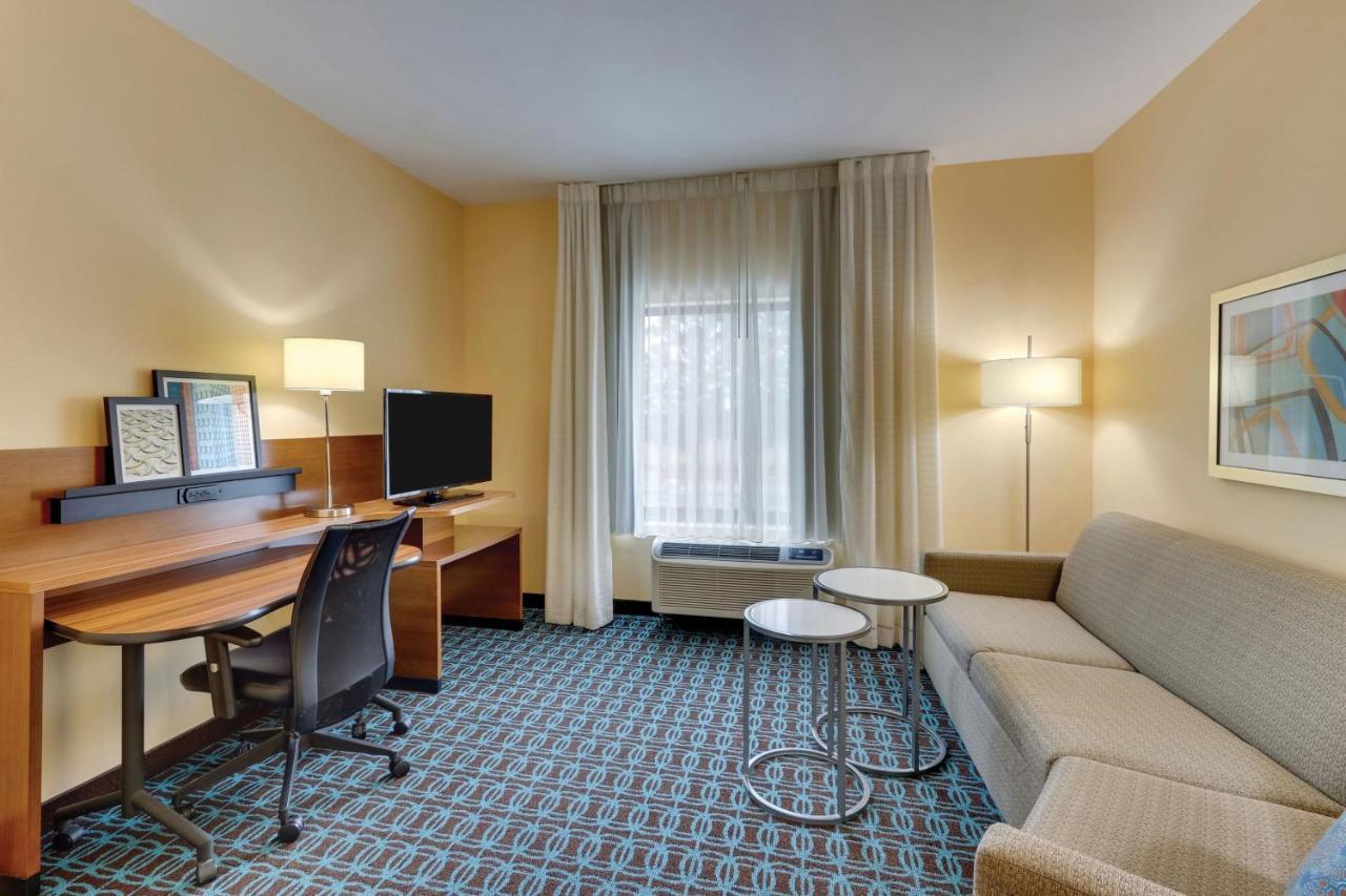 Fairfield & By Marriott I-95 Hotel